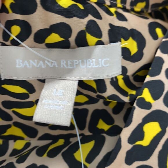 Banana Republic Top - Picture 8 of 10